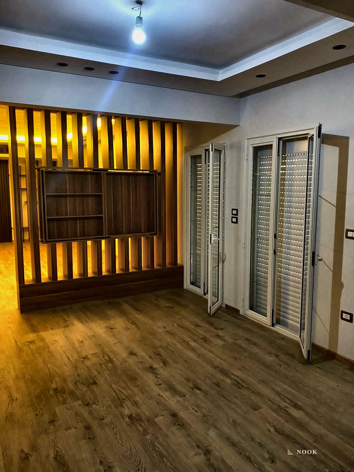 Mountain View Hyde Park Apartment I — Nook finishing project