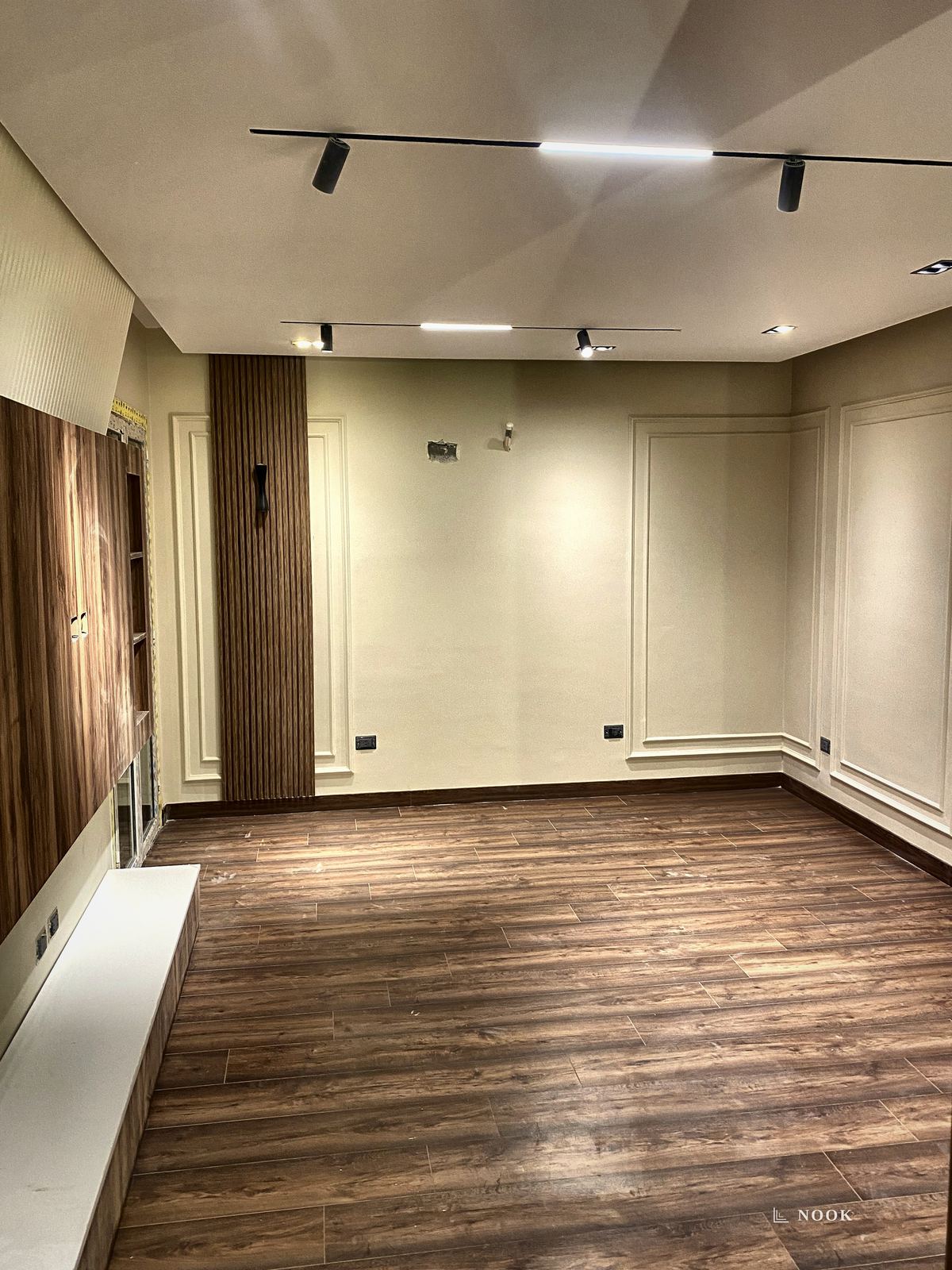 Mountain View Hyde Park iVilla — Nook finishing project